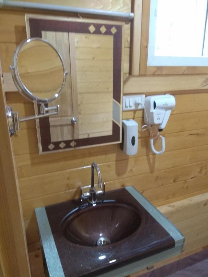 The Laughing Woods Ac Resort Котагири Екстериор снимка