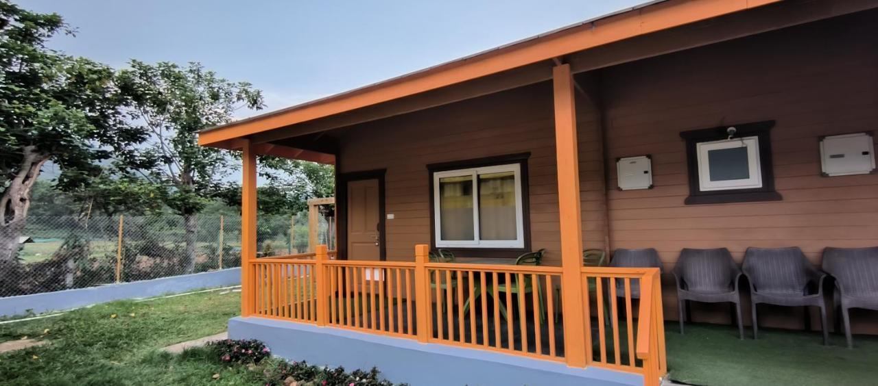 The Laughing Woods Ac Resort Котагири Екстериор снимка